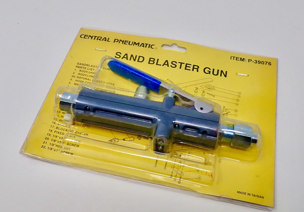Central Pneumatic sand blaster gun n/a